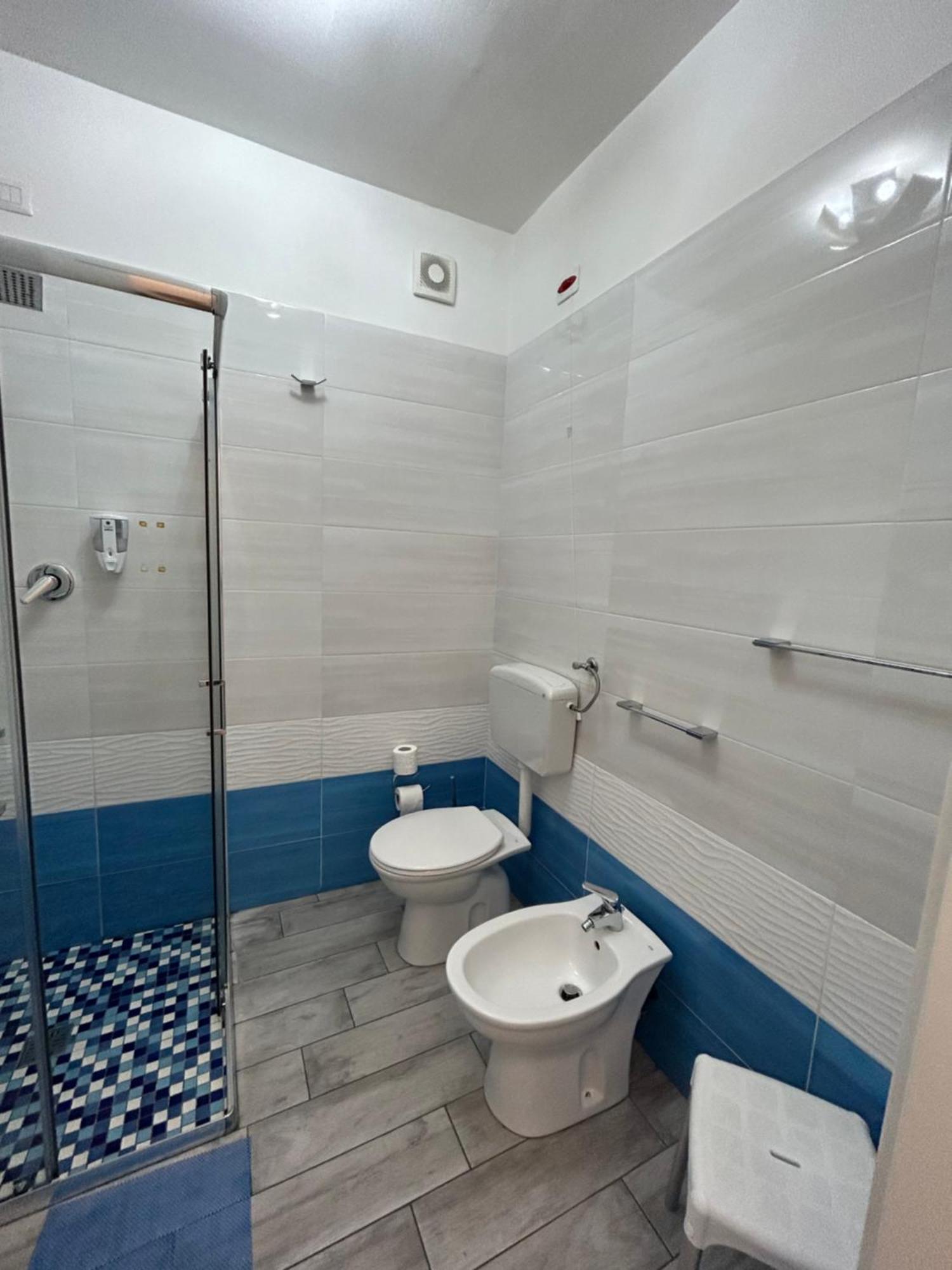 B&B Napoli Centrale N 74 Buitenkant foto