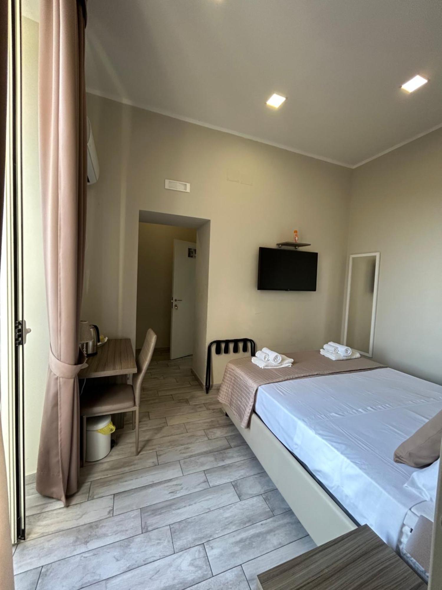 B&B Napoli Centrale N 74 Buitenkant foto